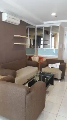 DISEWA APARTEMEN FRENCH WALK TWR LYON GARDEN LANTAI 15 FURNISH