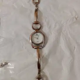 Jam tangan wanita