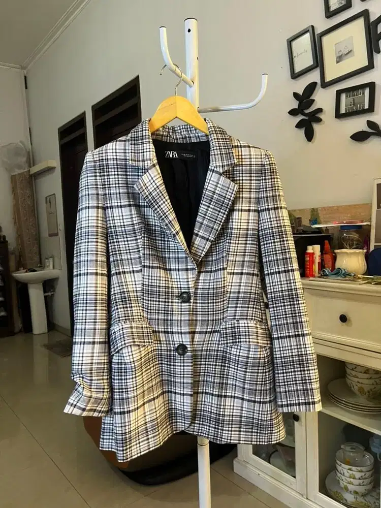 Pre loved zara tailored plaid blazer original