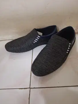 Dijual Sepatu merk Dr.Kevin Ori Size 40 Murmer ajah!