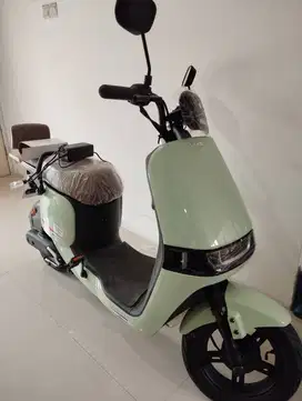 Dijual Sepeda Listrik Viar C3, kondisi hampir sama dengan baru