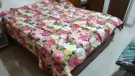 Dijual Murah Selimut Bed Cover Motif Bunga 2 meter x 2,4 meter