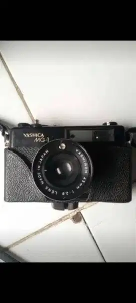 Kamera Analog Yashica MG-1