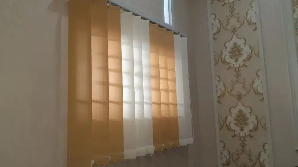 Vertical Blind Gorden Kantor Office Curtain Minimalist Oke