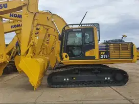 EXCAVATOR KOMATSU 210