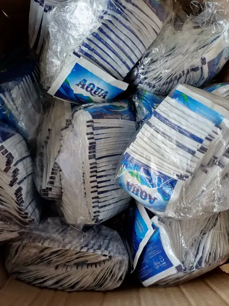 Tissue galon Aqua Asli