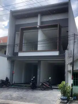 Dijual Ruko di Raya Manukan Tengah Surabaya Batay