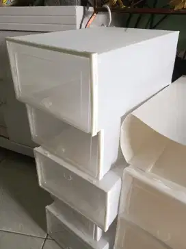 Kotak Sepatu lipat