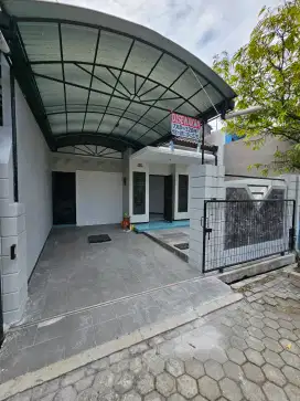 Disewakan rumah Taman Pondok Indah