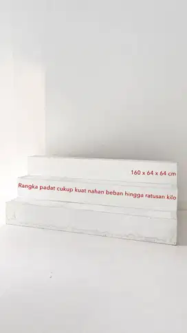 Tangga Kayu Properti Foto Kuat