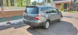 Nissan Grand Livina XV Manual