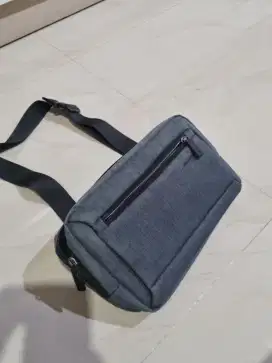 Hush puppies sling bag