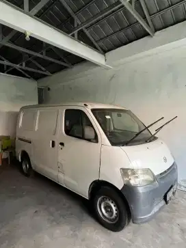 DISEWAKAN BULANAN ATAU TAHUANAN GRAND MAX BLIND VAN 1.3 AC