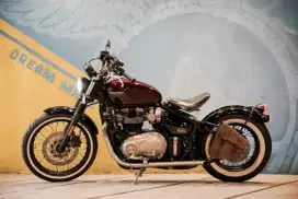 triumph bonneville bobber