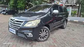 Pajak Panjang - Toyota Kijang Innova 2.0 G Bensin-AT 2014(UYE)