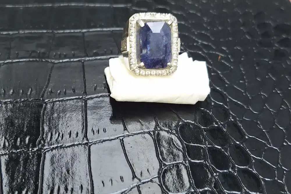 Batu Blue sapphire