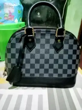 Di jual tas LV bukan ory