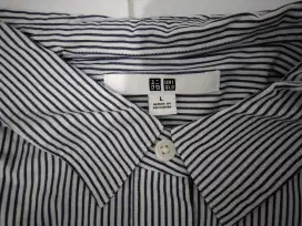 Kemeja Garis UNIQLO Uk. L ”Made in Vietnam”