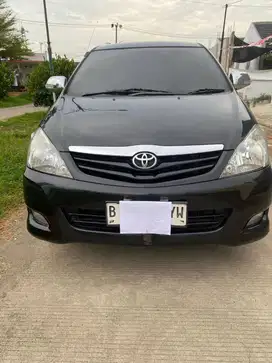 Toyota Kijang Innova 2.0 G Bensin-AT 2009 Hitam