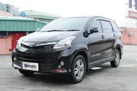 Toyota Avanza 1.5 Veloz Bensin-AT 2012 Hitam /