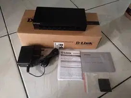 Dlink DGS-108L Switch Hub 8 Port 10/100/1000 Gigabit D-Link