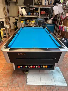 Meja billiard bekas