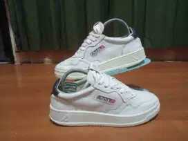 Autry Medalist white size 41