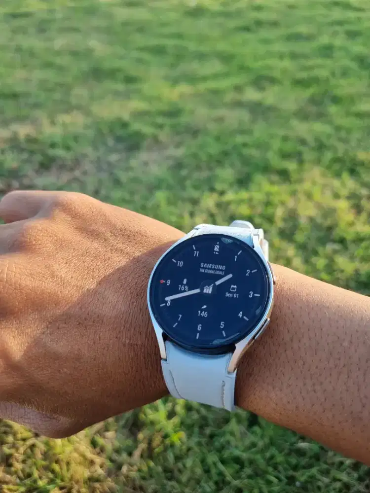 Samsung Galaxy watch 6 fulset mulus
Tidak ada minus