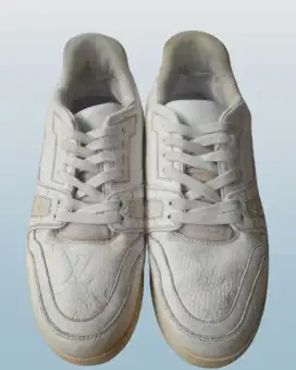 SEPATU PRIA BRANDED FULL WHITE | SECOND