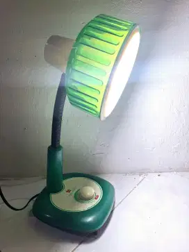 Lampu  meja kerja belajar