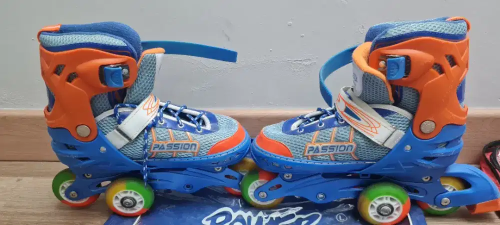 Jual Sepatu Roda  ukuran  39 -42