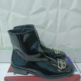 Balenciaga BB Rim Boots