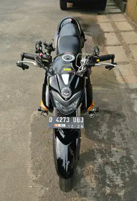 Suzuki inazuma 2012