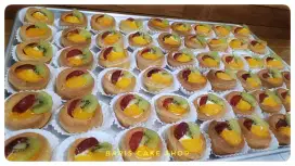 Dibutuhkan karyawati untuk produksi kue