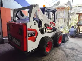 Skid Loader Bobcat 570