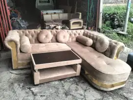 Sofa chesterfield sudut cokelat