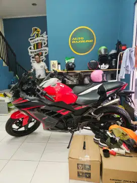 Dijual cepat motor ninja kilometer rendah
