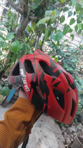 Helm sepeda pacific