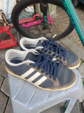 Sepatu Adidas size 41.5 Original