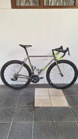 Roadbike serotta legend ti titanium size 50