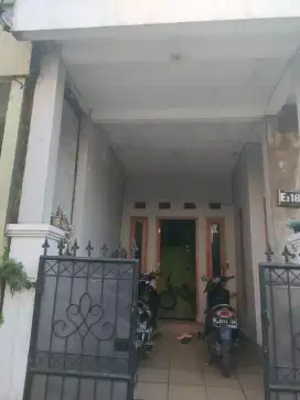 Jual rumah hak milik