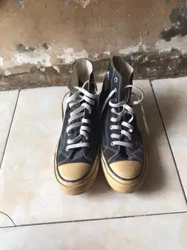 sepatu converse size42