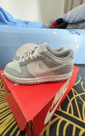 Nike dunk low two toned grey white