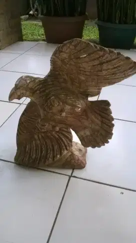 Hiasan Marmer elang