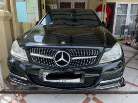 Mercedes-Benz C180 CGI produksi 2011 pemakaian 2012
