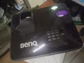 Infokus , proyektor, u/nobar