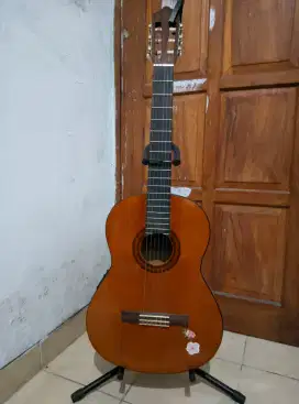 Gitar Akustik Warna Coklat