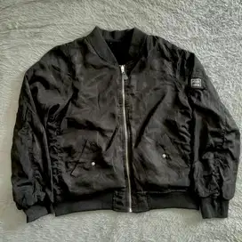 Jaket bomber tebal