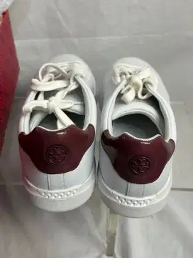 Tory Burch sport baru