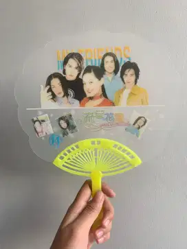 Koleksi pernak pernik artis lawas meteor garden